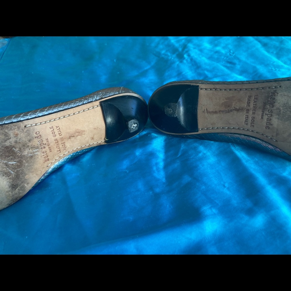 Kate Spade metallic silver ballet slippers w/heel - Picture 6 of 16
